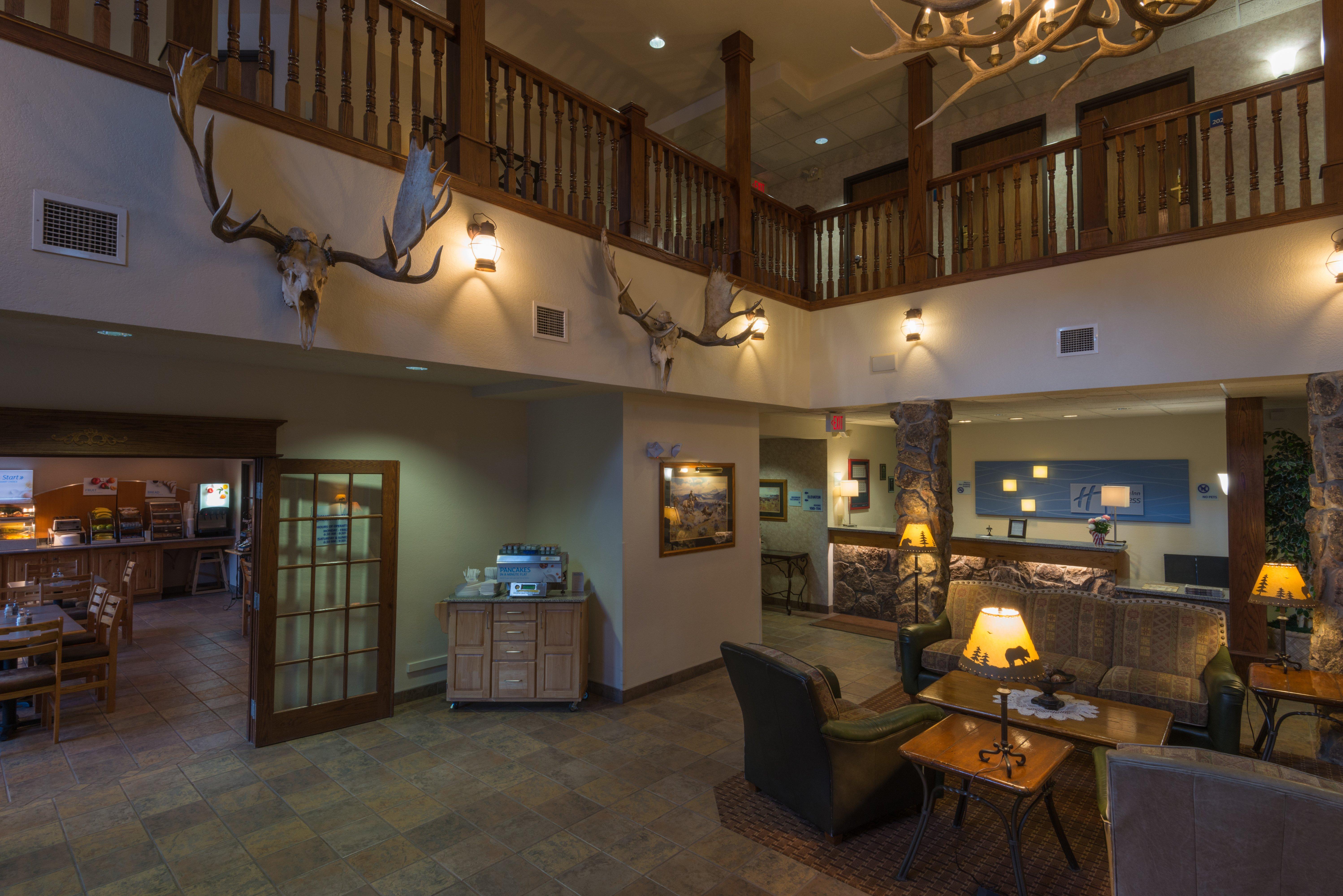 קיסטון Comfort Inn & Suites Mt Rushmore מראה חיצוני תמונה